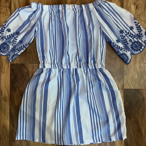 Style House Short Dress with Elastic Waist and Neck, Tie Front Waist Size Large - Picture 3 of 4